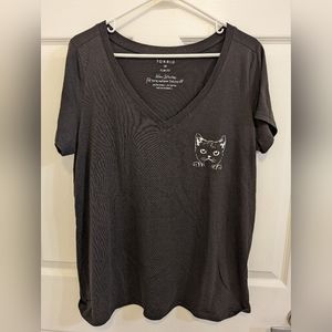 Torrid Size 00 Cat Graphic Slim Fit V-Neck T-shirt